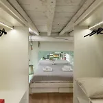 Luxury Duplex Flat With Sauna Few Steps From Duomo * ミラノ