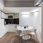 Luxury Duplex Flat With Sauna Few Steps From Duomo アパート