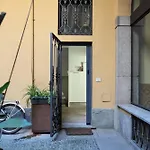 Luxury Duplex Flat With Sauna Few Steps From Duomo アパート *