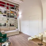 Luxury Duplex Flat With Sauna Few Steps From Duomo アパート *