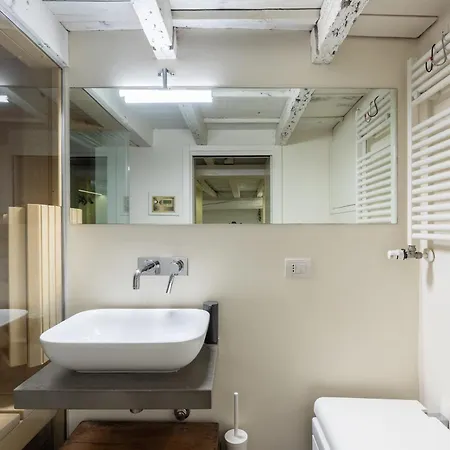 Luxury Duplex Flat With Sauna Few Steps From Duomo Mediolan