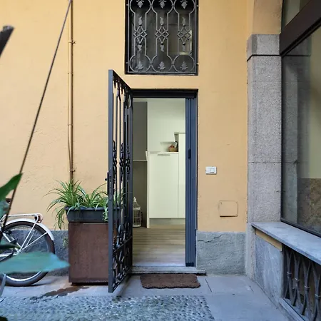Luxury Duplex Flat With Sauna Few Steps From Duomo Apartament *