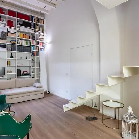 Luxury Duplex Flat With Sauna Few Steps From Duomo Mediolan