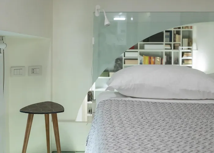 Luxury Duplex Flat With Sauna Few Steps From Duomo Milán