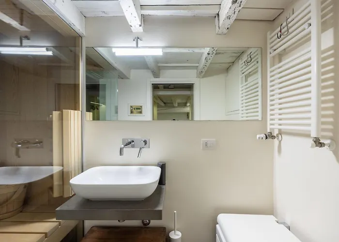 Luxury Duplex Flat With Sauna Few Steps From Duomo Milano