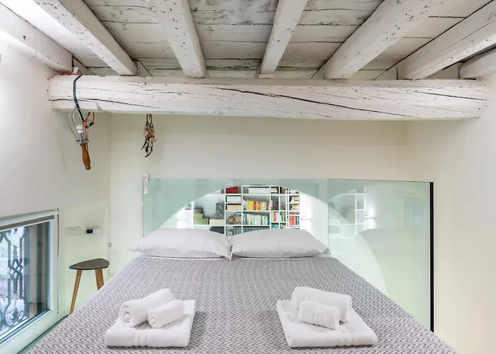 Daire Luxury Duplex Flat With Sauna Few Steps From Duomo *